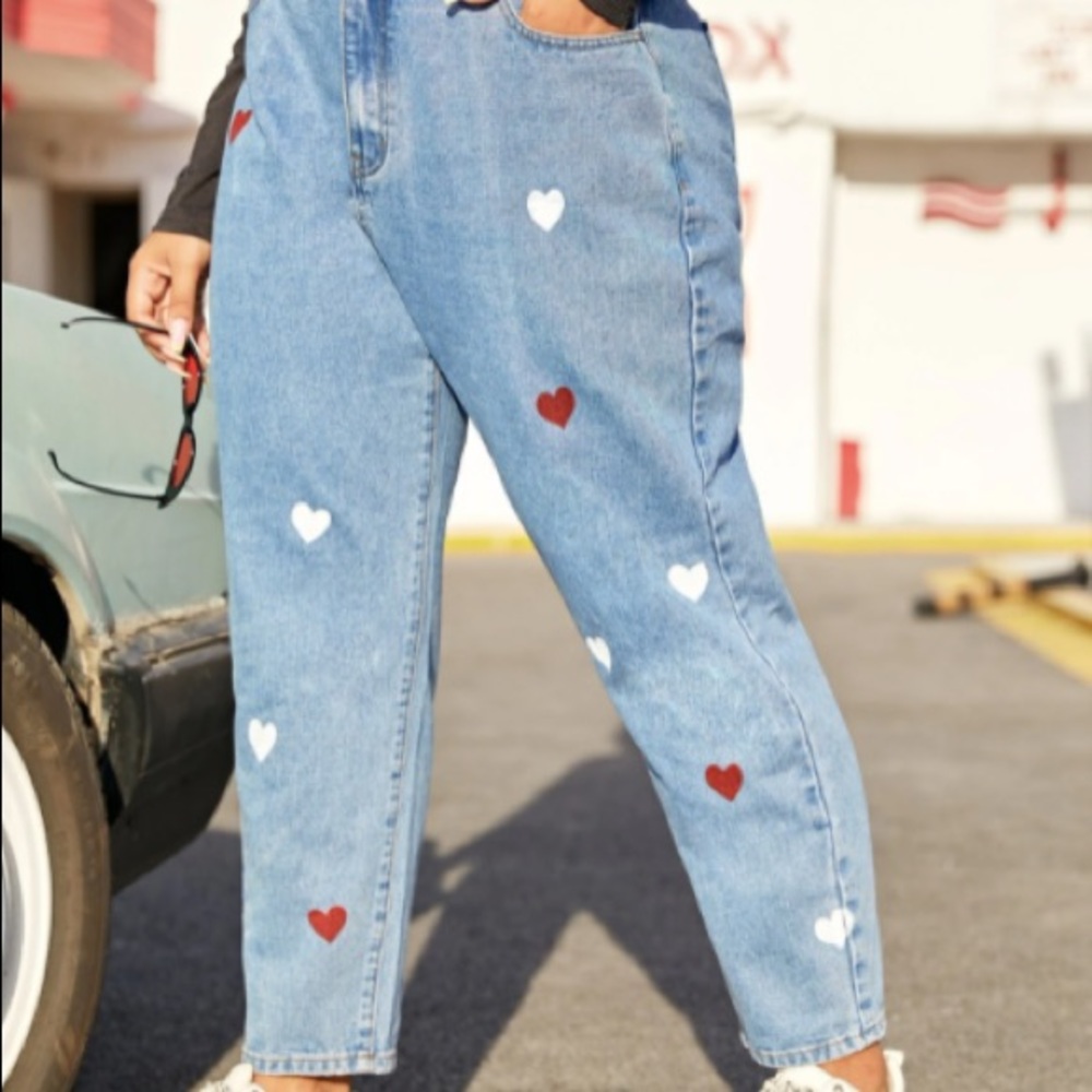 SHEIN Embroidered Mom Jeans